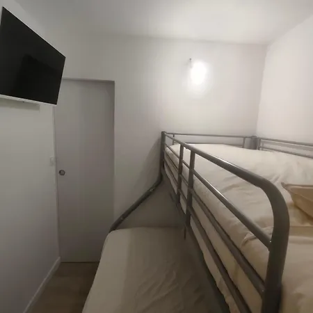 A A Pied & Terrasse Апартаменты