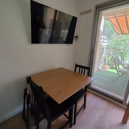 A A Pied & Terrasse Апартаменты Йер