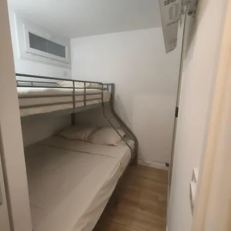 A A Pied & Terrasse Апартаменты